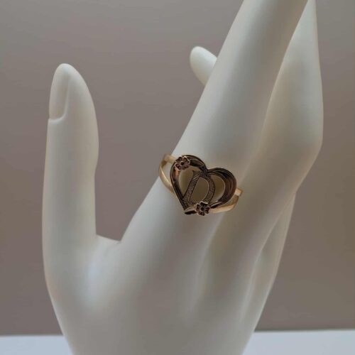 ANILLO EN 2 OROS DE LETRA D EN CORAZON